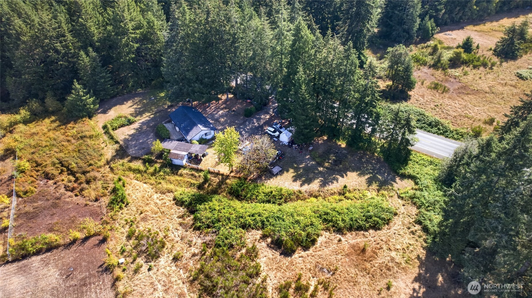 7911 Steamboat Island Road Property Photo 2