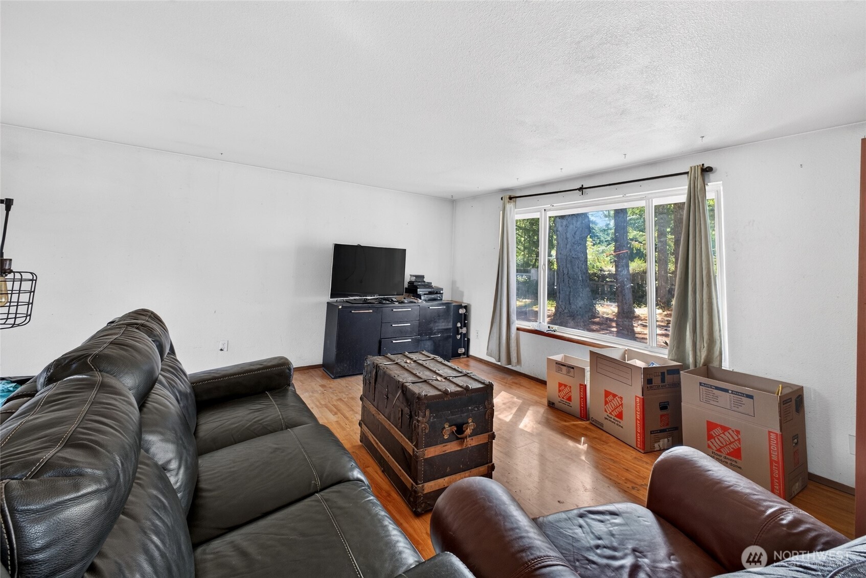 7911 Steamboat Island Road Property Photo 4