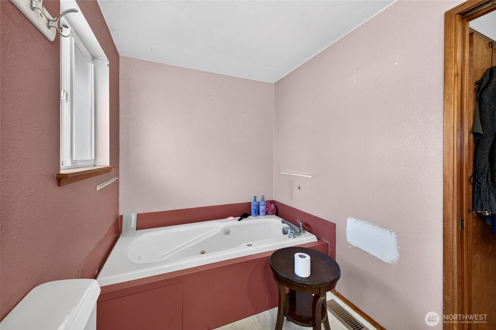 7911 Steamboat Island Road Property Photo 13