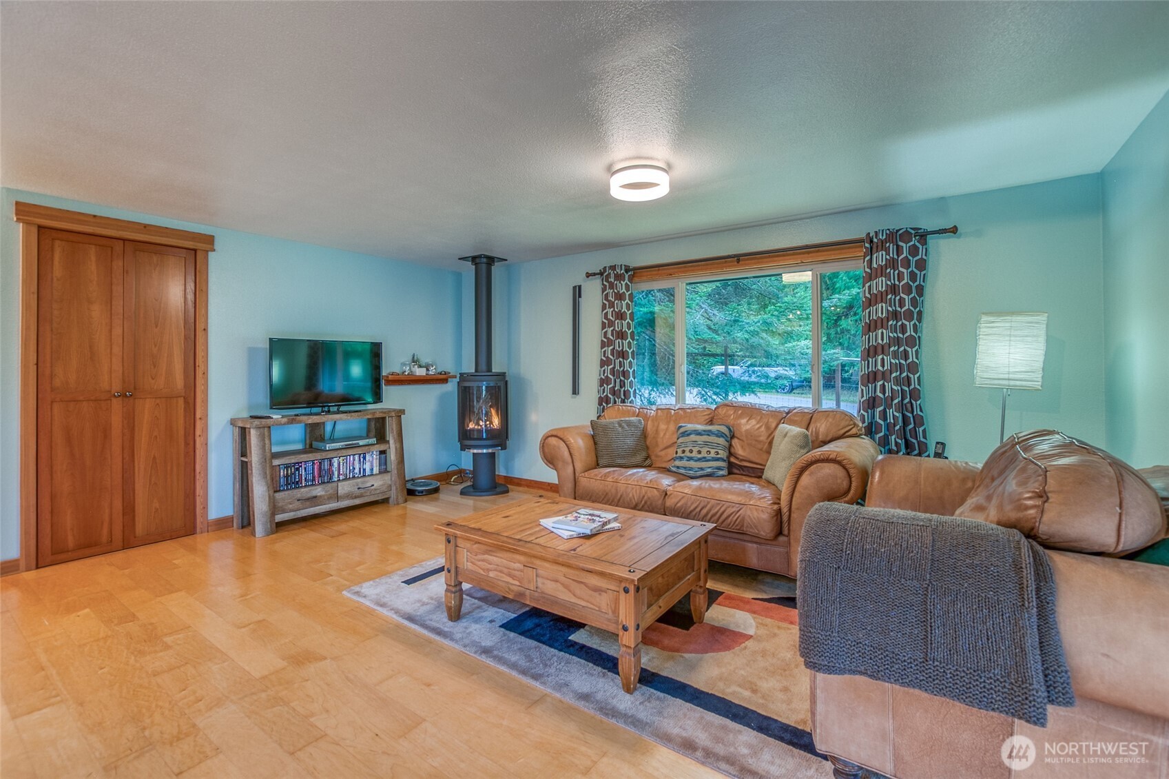 2822 Enchanted Forest Road Property Photo 9