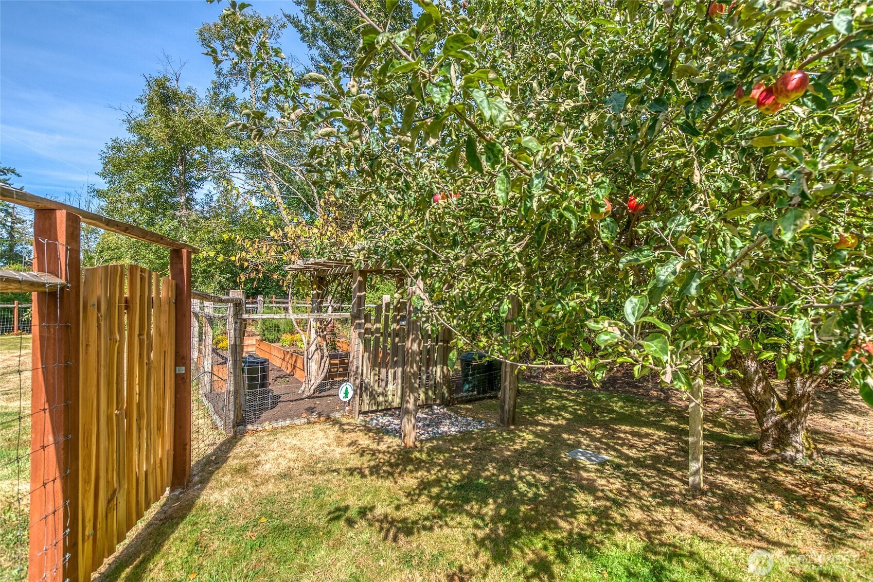 2822 Enchanted Forest Road Property Photo 20