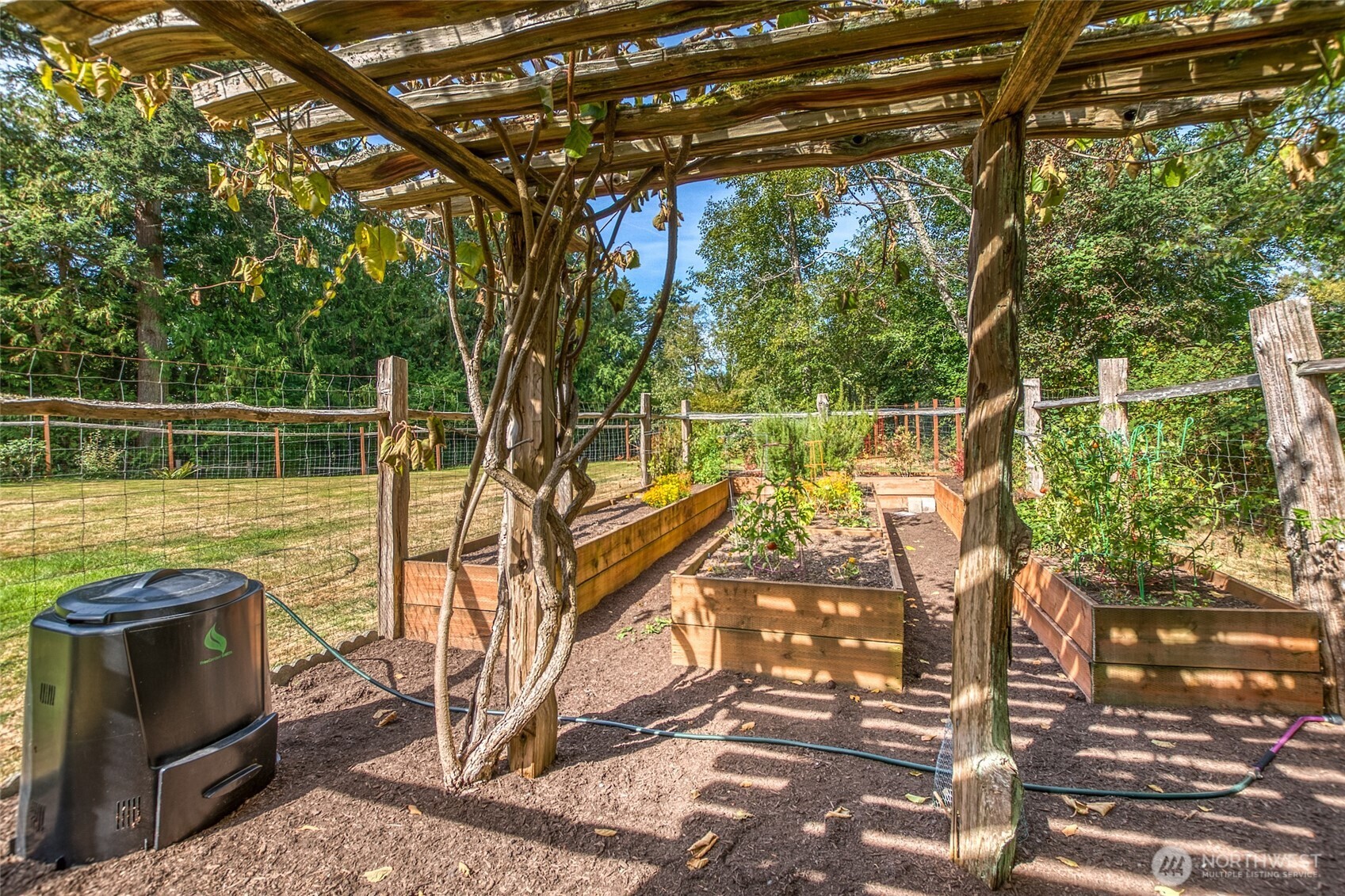 2822 Enchanted Forest Road Property Photo 21