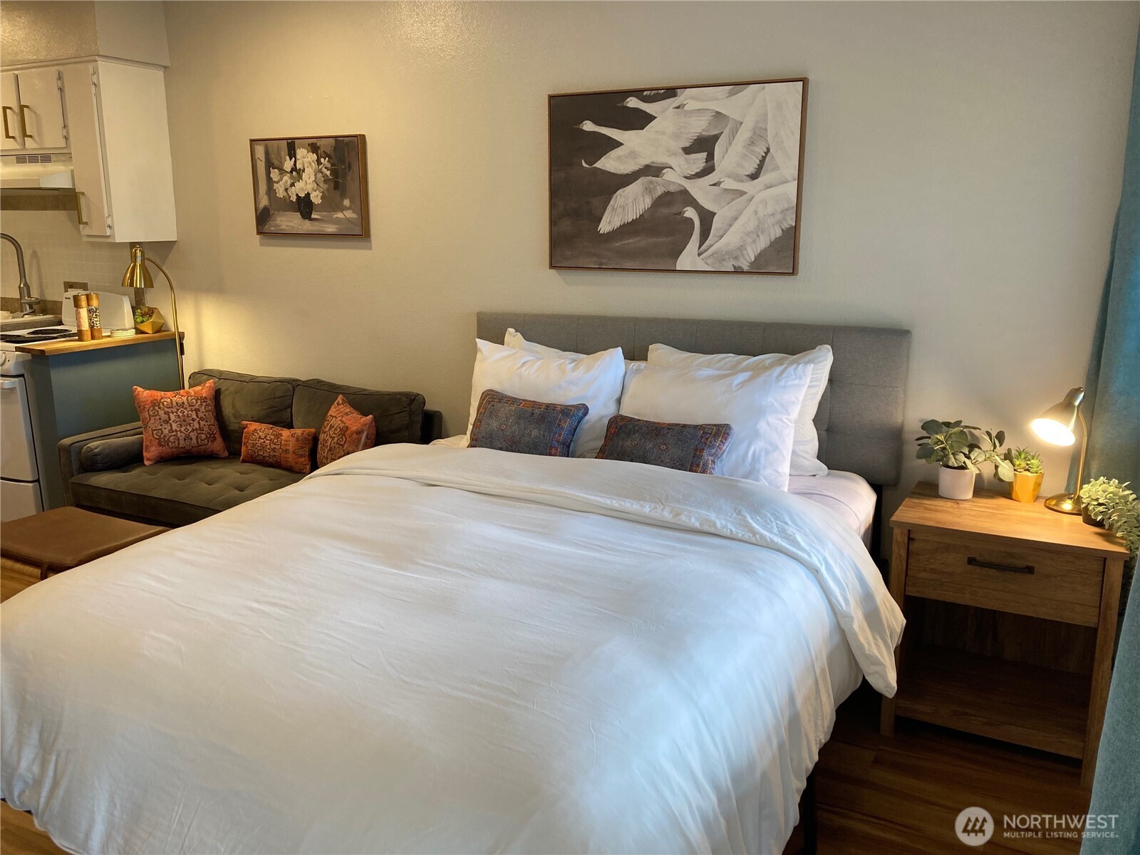 250 Tucker Avenue 2 Property Photo 3