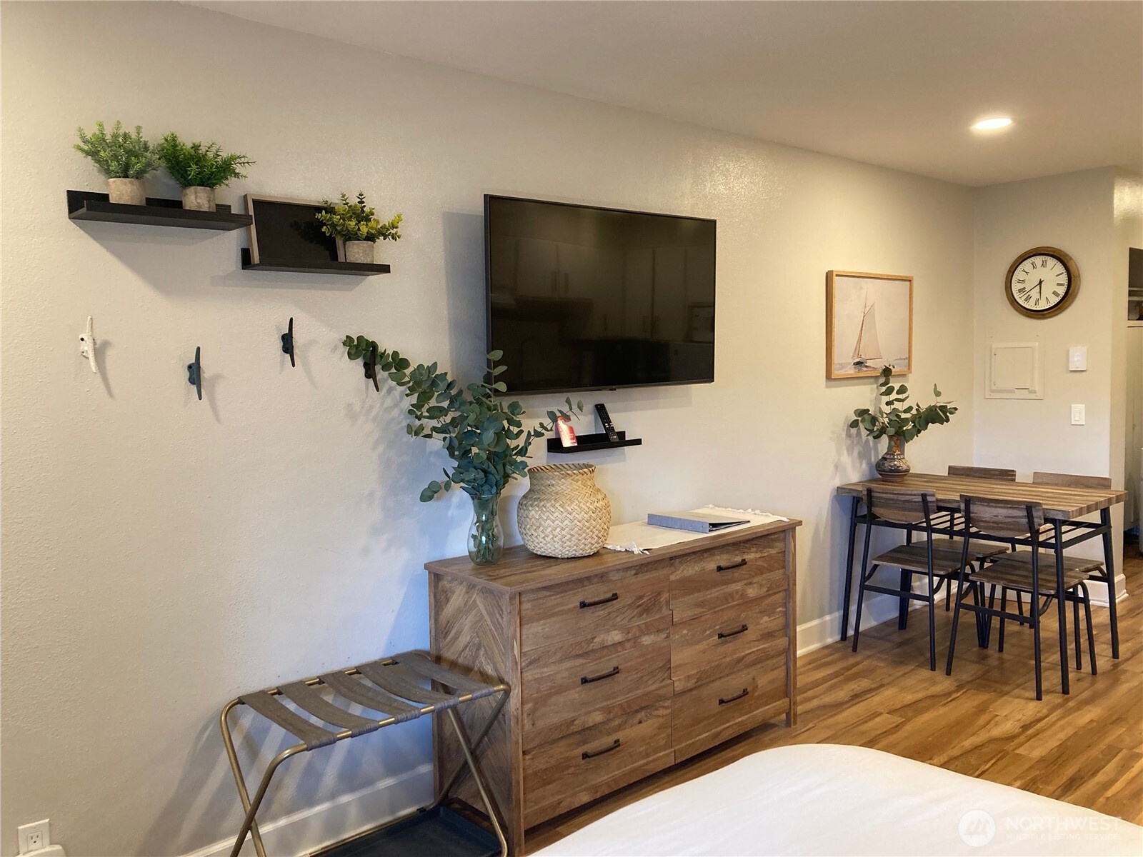 250 Tucker Avenue 2 Property Photo 11