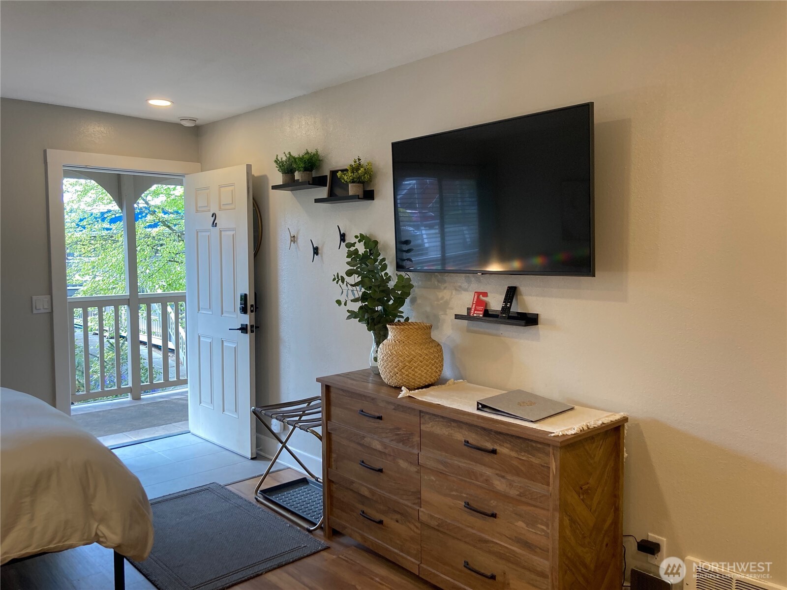 250 Tucker Avenue 2 Property Photo 15