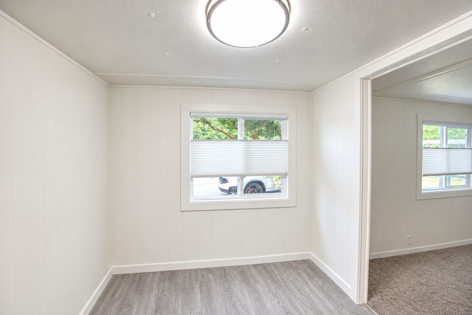 11330 E Riverside Drive 47 Property Photo 6