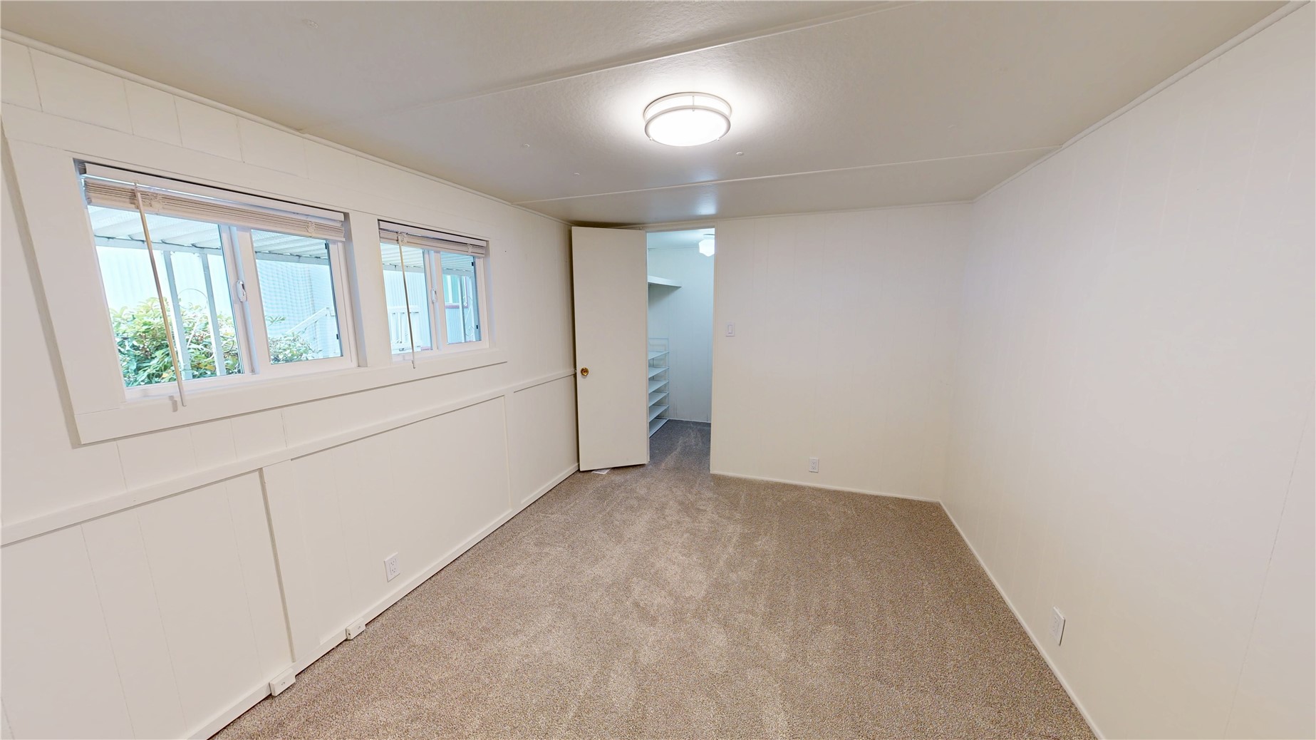 11330 E Riverside Drive 47 Property Photo 12