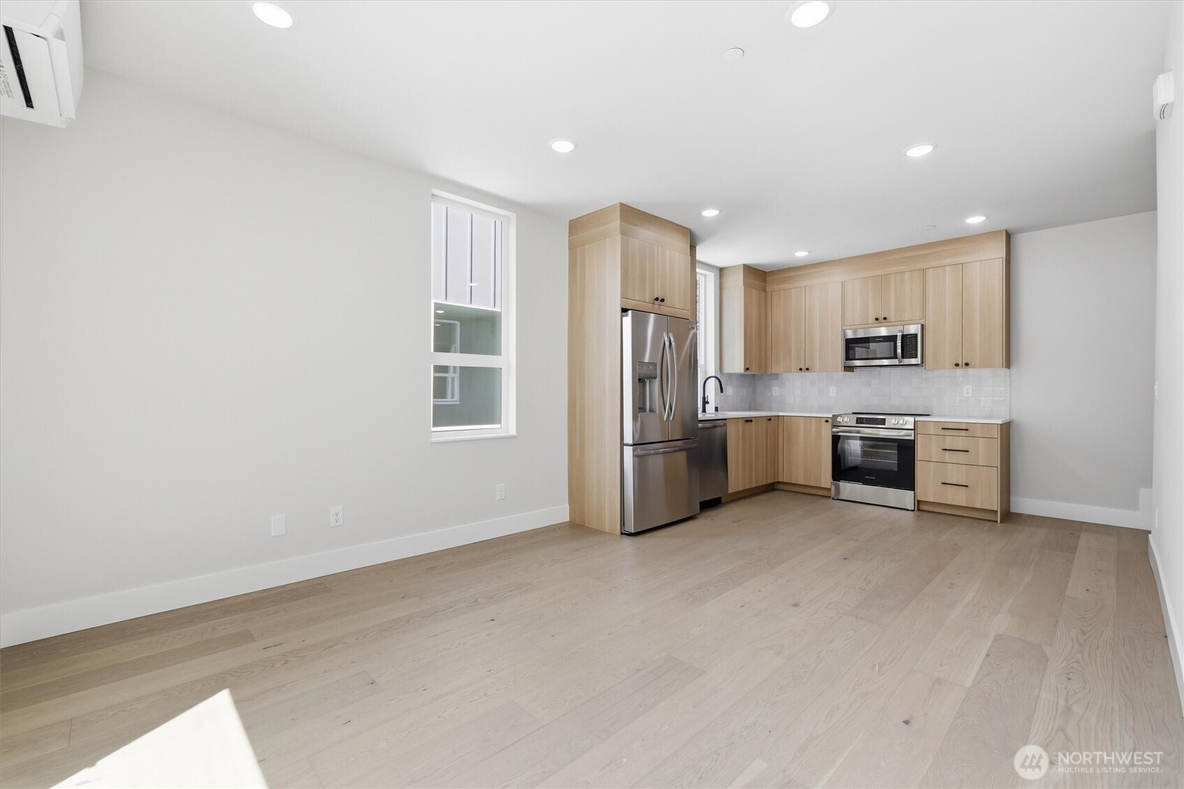 1401 29th Avenue Property Photo 5