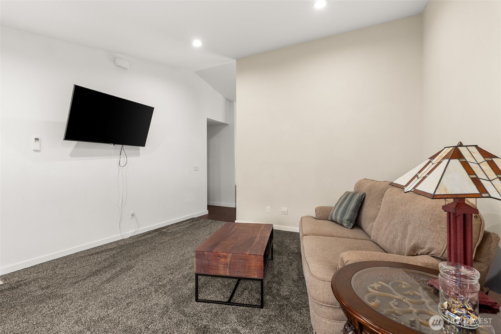 311 Pine Street Property Photo 17