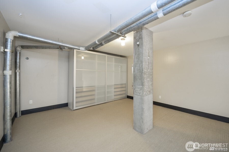 2440 Western Avenue 201 Property Photo 9