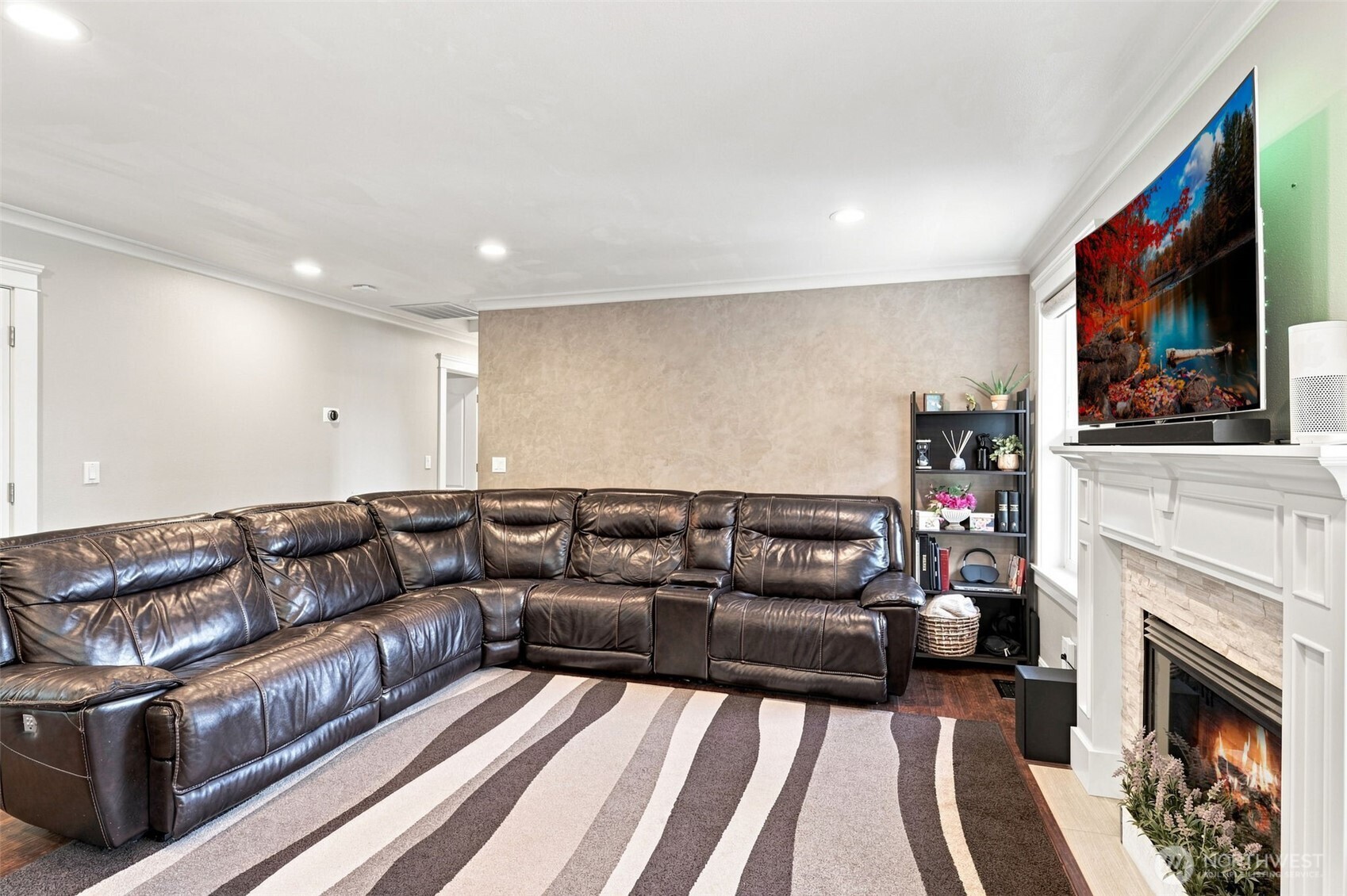 211 S 78th Street Property Photo 4