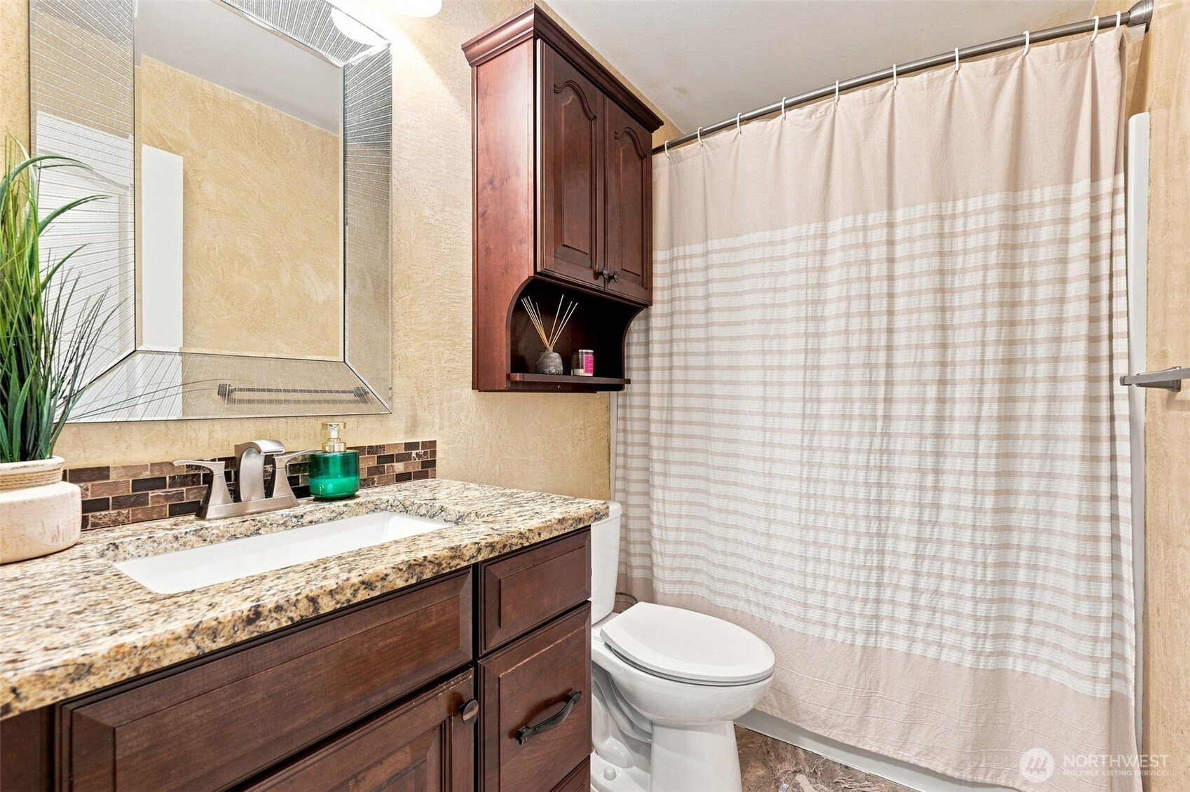 211 S 78th Street Property Photo 16