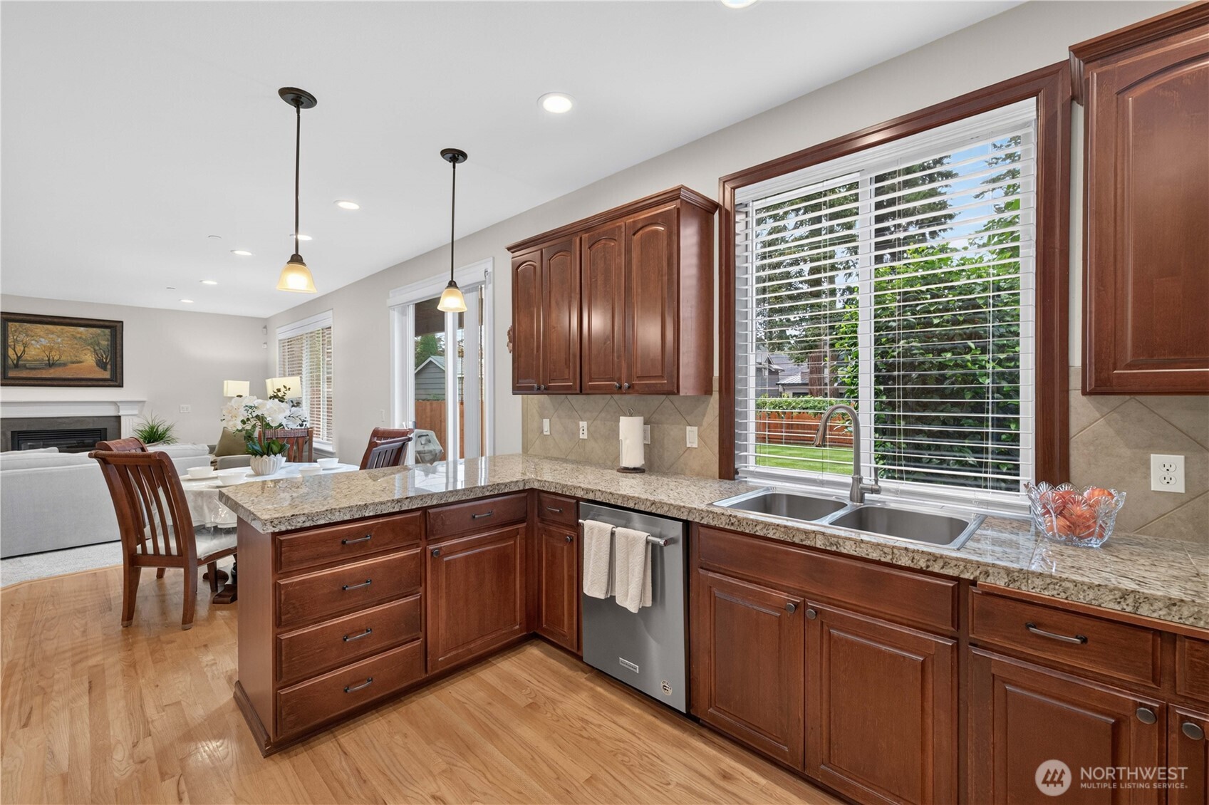 25528 Lake Wilderness Place Property Photo 10
