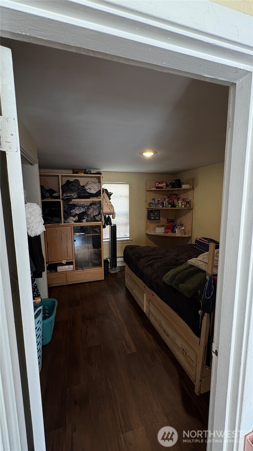 49 Willow Lane Property Photo 11