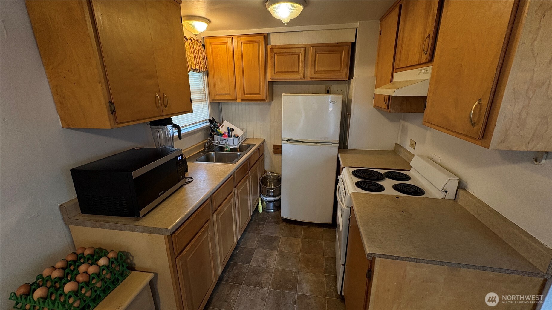 49 Willow Lane Property Photo 14
