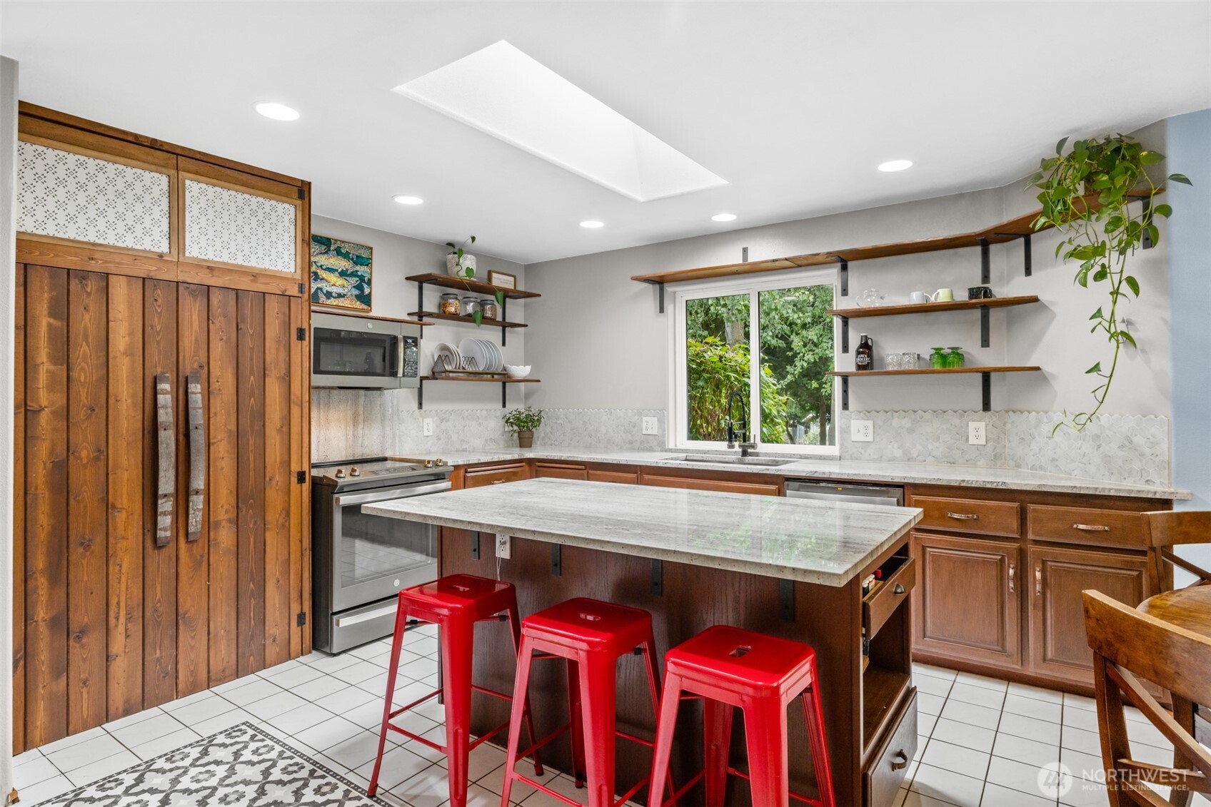 330 Bell Bottom Road Property Photo 8