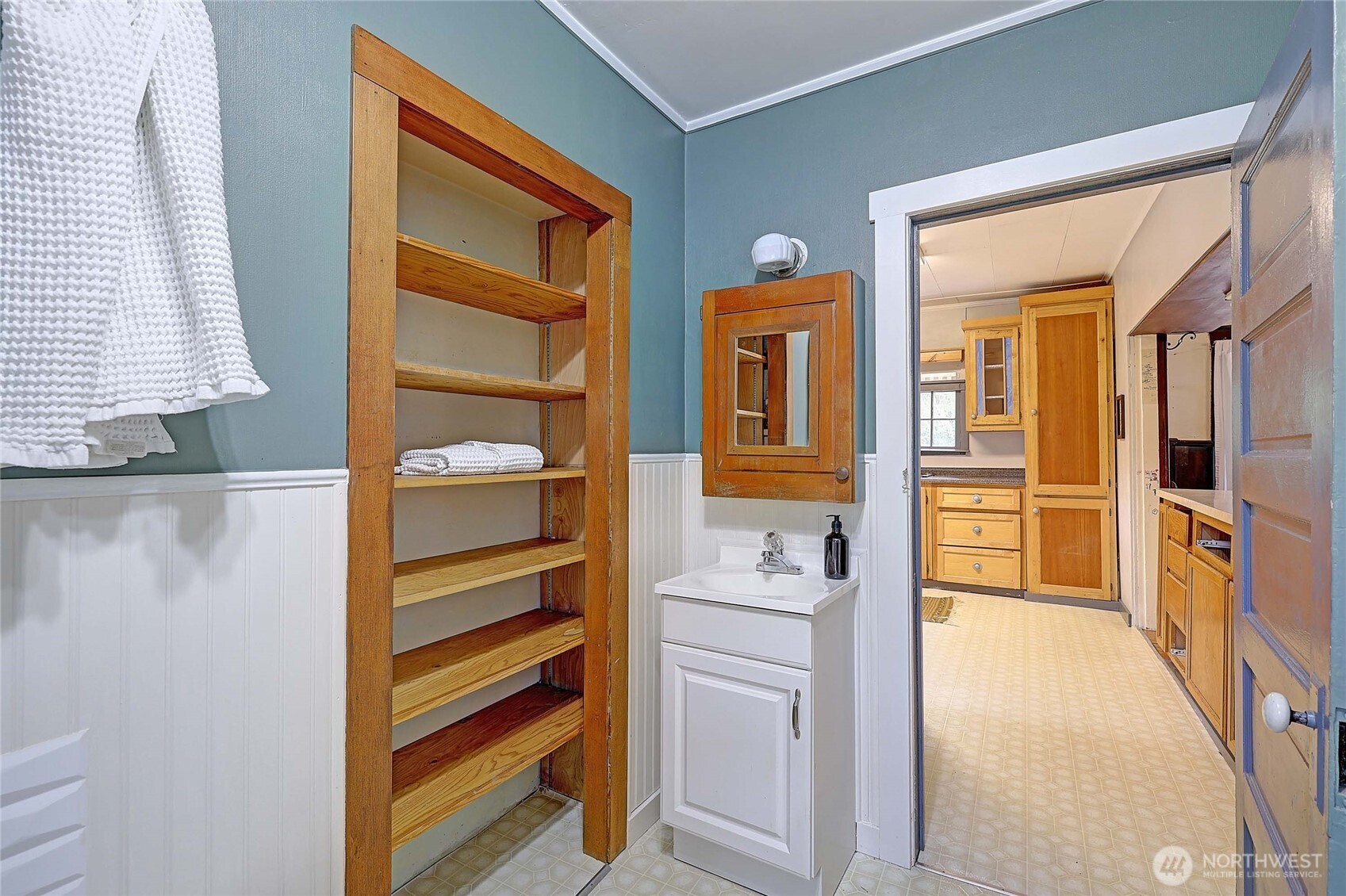 17932 Marine Drive Property Photo 22