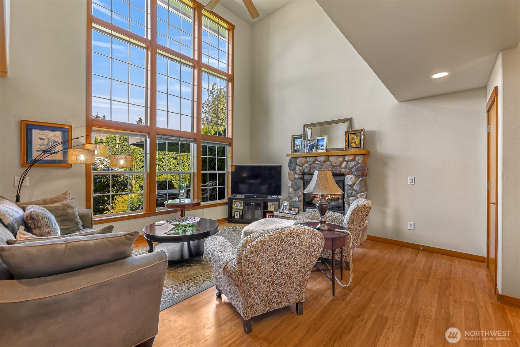 1405 Foxtail Street A&b Property Photo 6