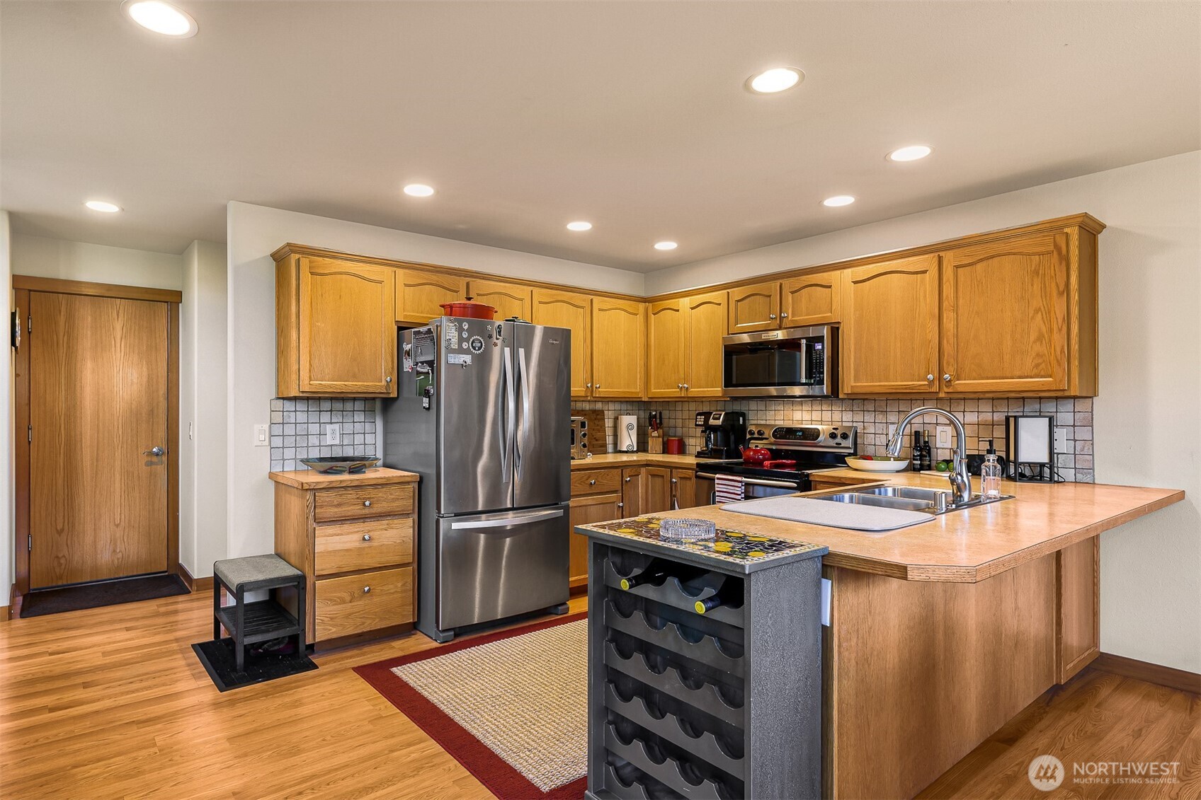 1405 Foxtail Street A&b Property Photo 12
