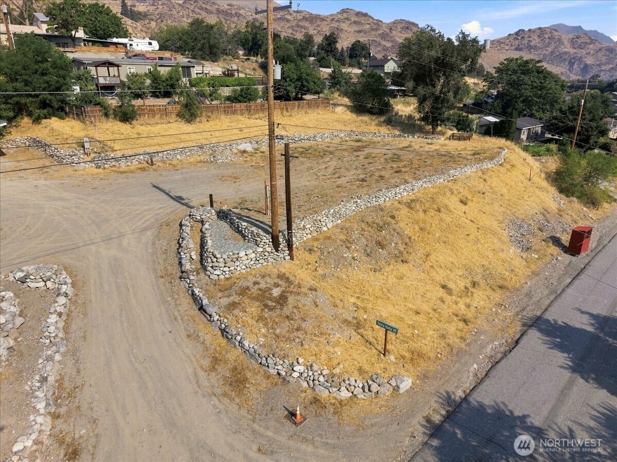 15 Terra Vista Lane Property Photo 7