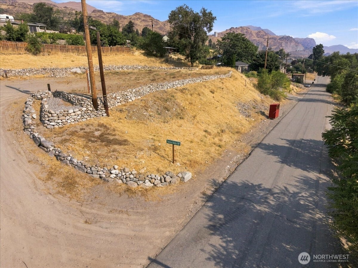 15 Terra Vista Lane Property Photo 11