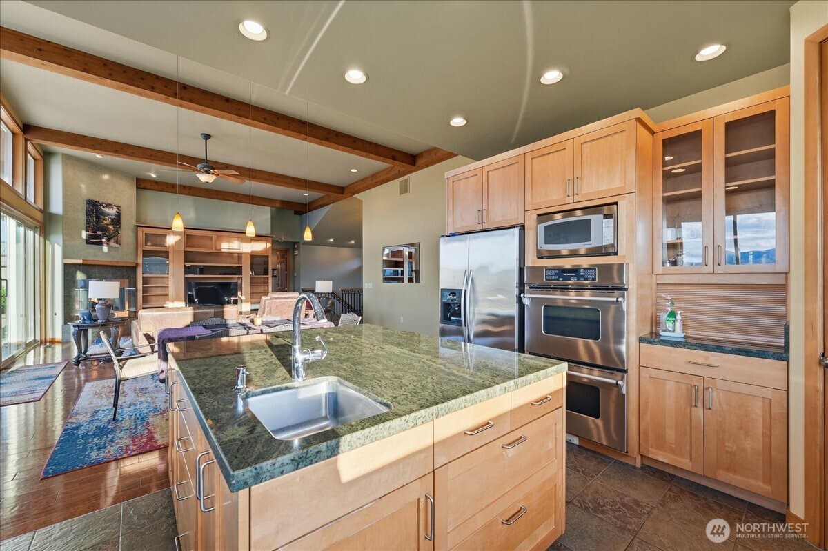 825 Hawks Meadow Road Property Photo 11