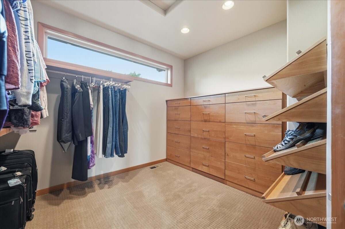 825 Hawks Meadow Road Property Photo 18