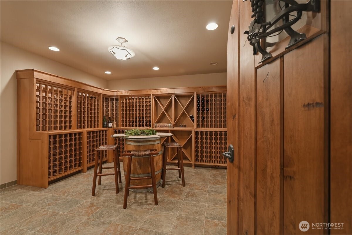 825 Hawks Meadow Road Property Photo 20