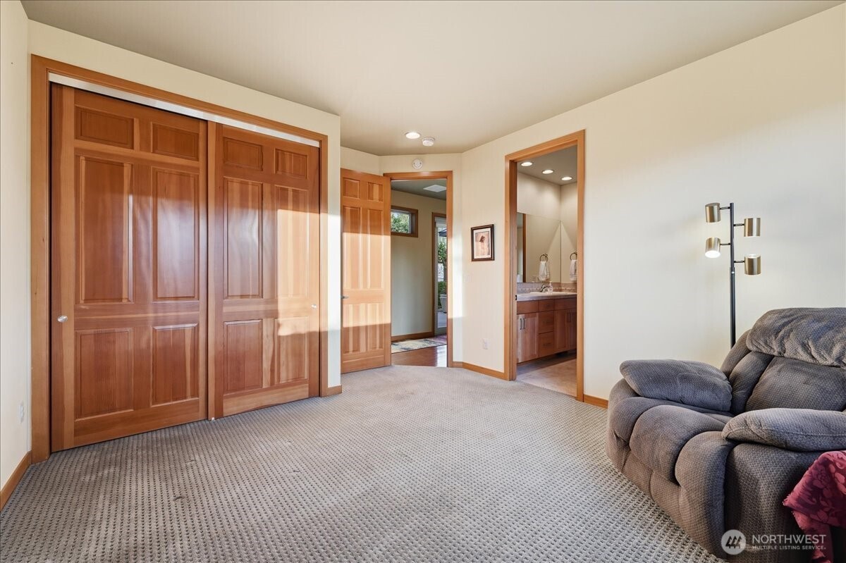 825 Hawks Meadow Road Property Photo 23
