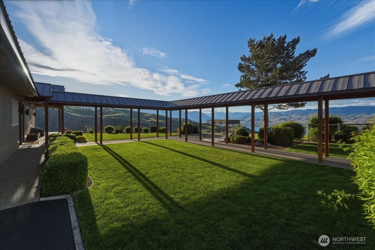 825 Hawks Meadow Road Property Photo 27