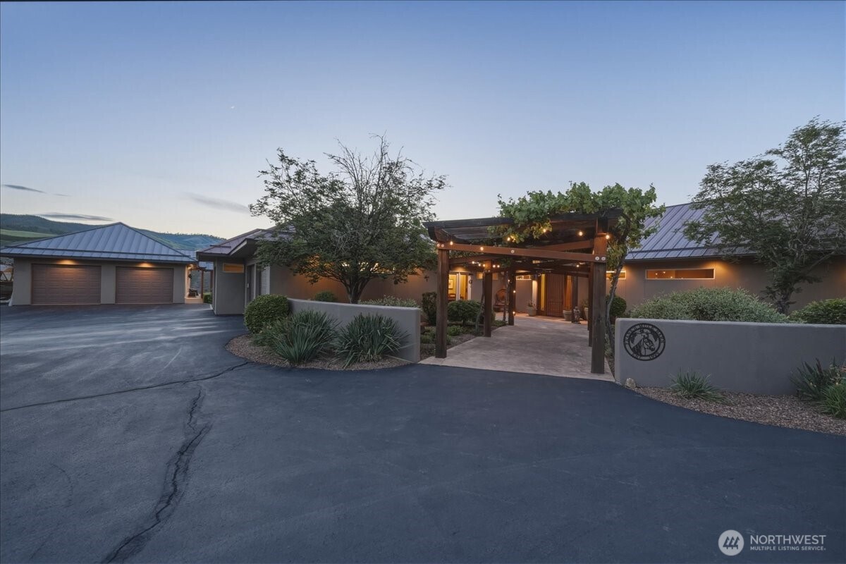 825 Hawks Meadow Road Property Photo 38