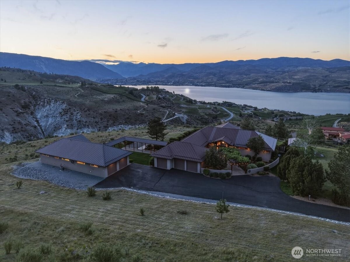 825 Hawks Meadow Road Property Photo 40