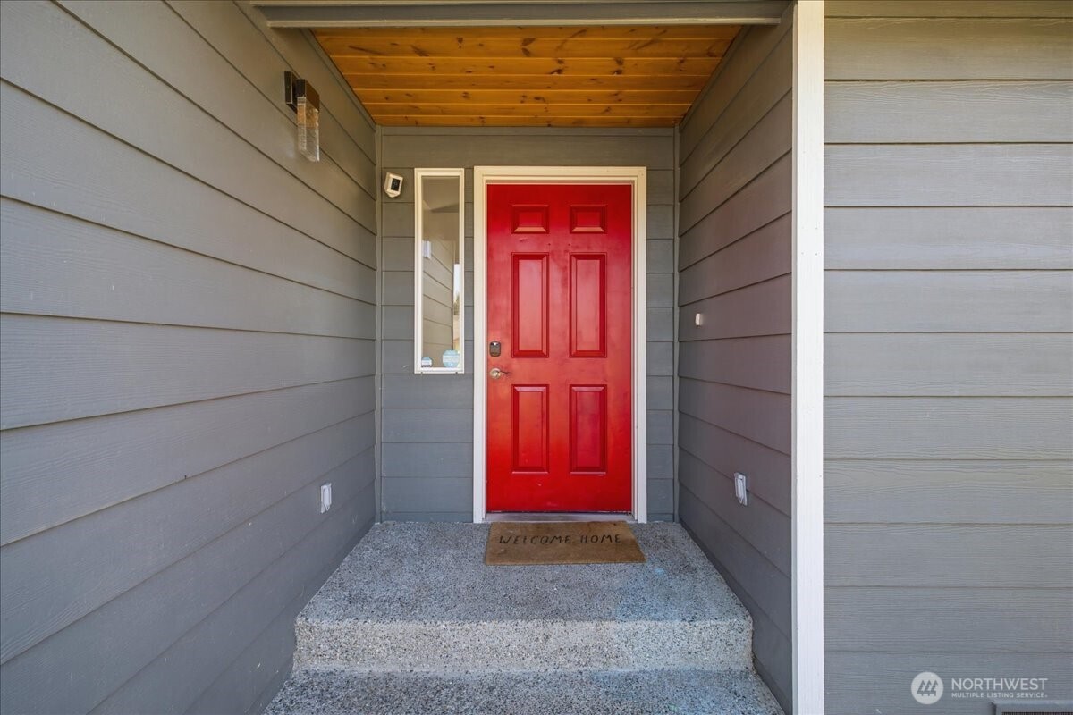 920 Perkins Way Property Photo 3