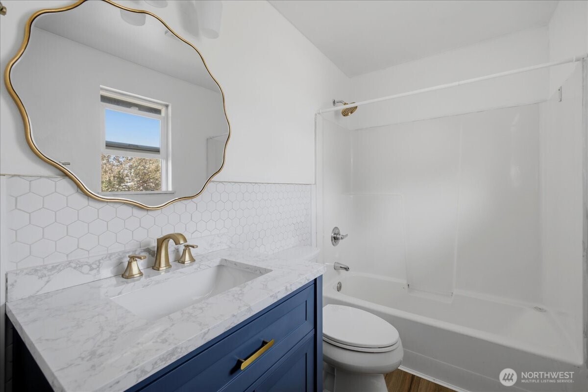 920 Perkins Way Property Photo 18