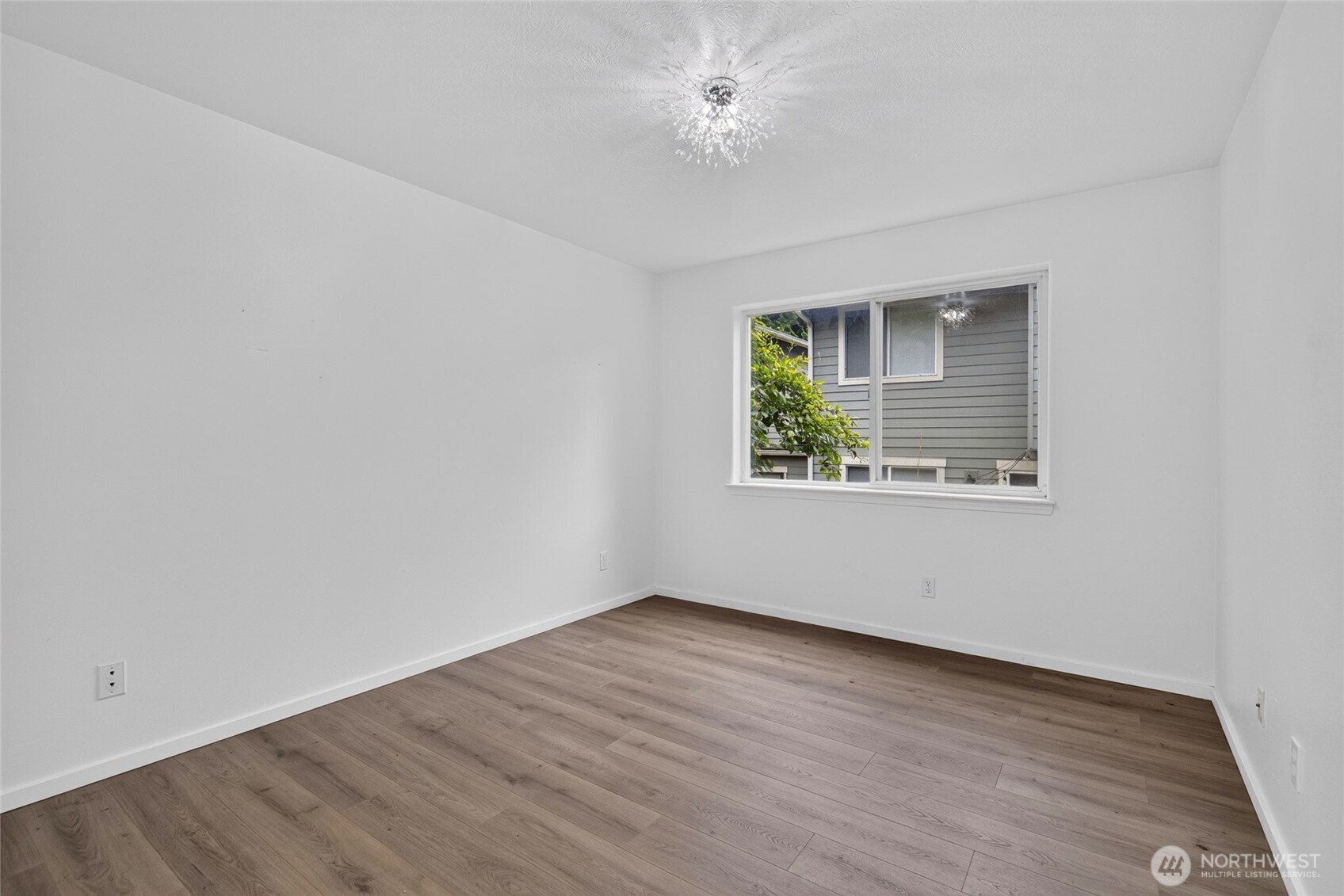 12730 15th Avenue Property Photo 26