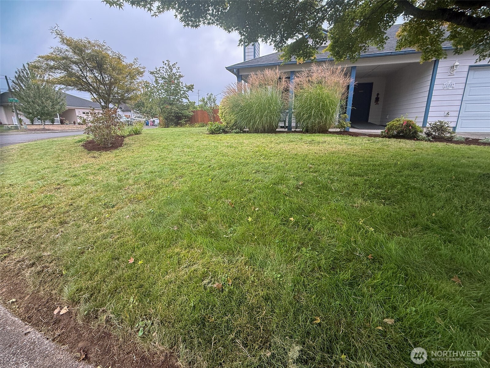 16007 Ne Hickory Street Property Photo 2