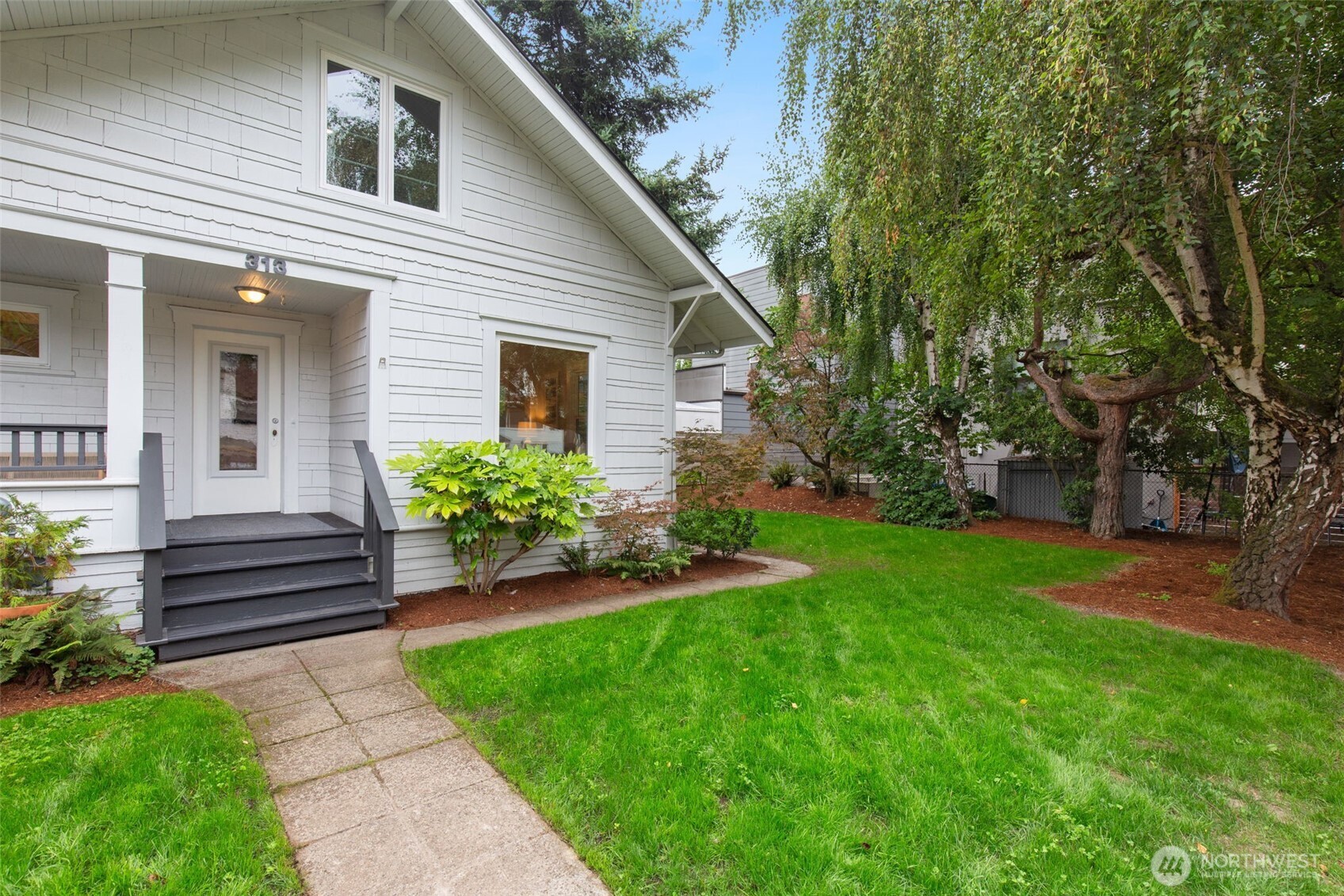 313 Ne 76th Street Property Photo 4