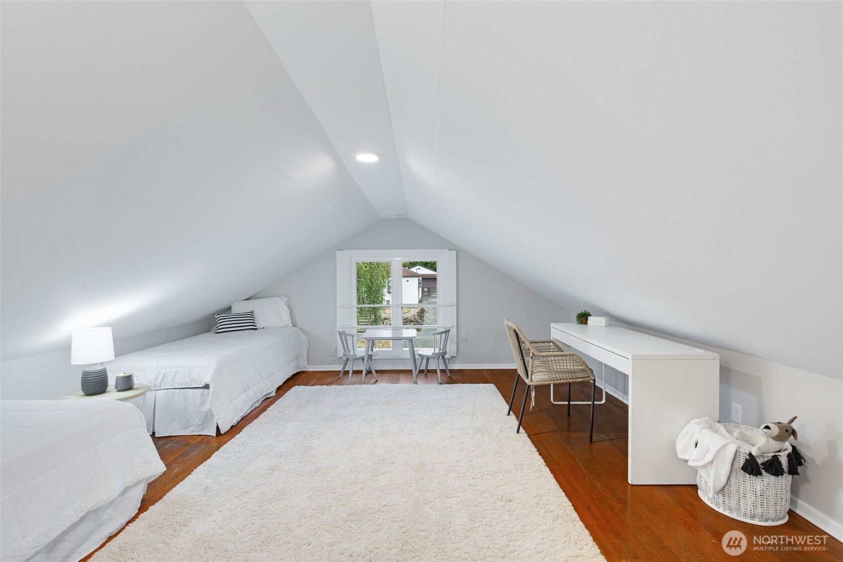 313 Ne 76th Street Property Photo 27