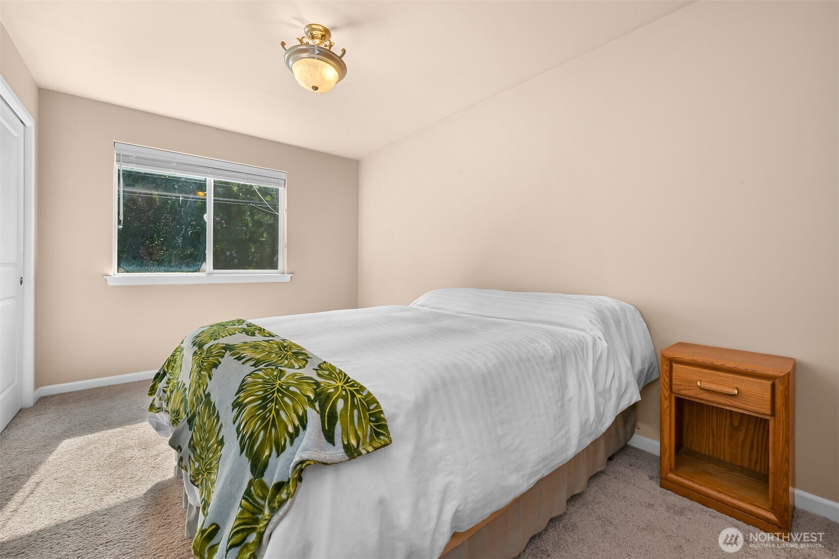 333 Lakeside Drive Property Photo 17