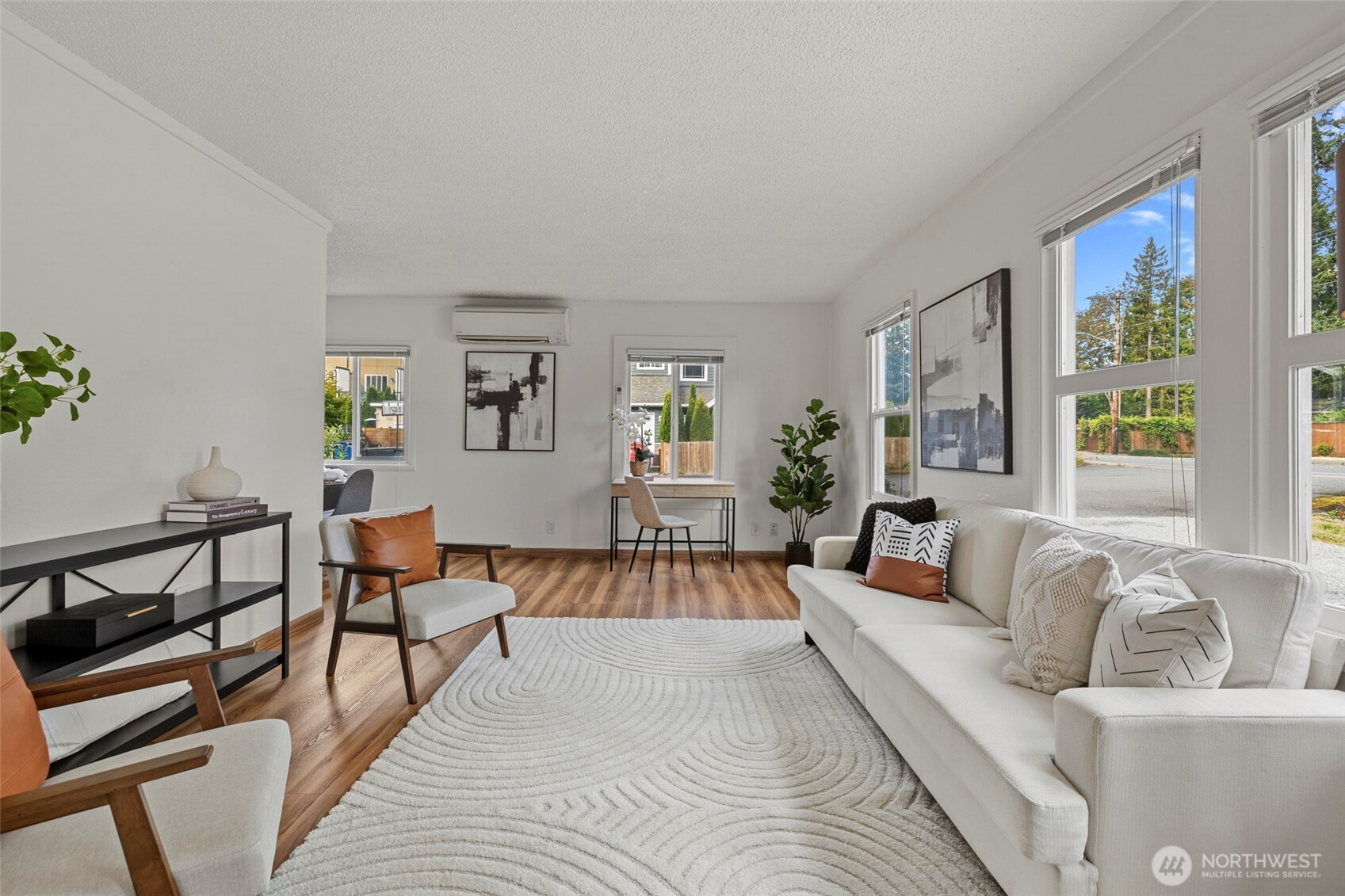 14807 50th Avenue Property Photo 3