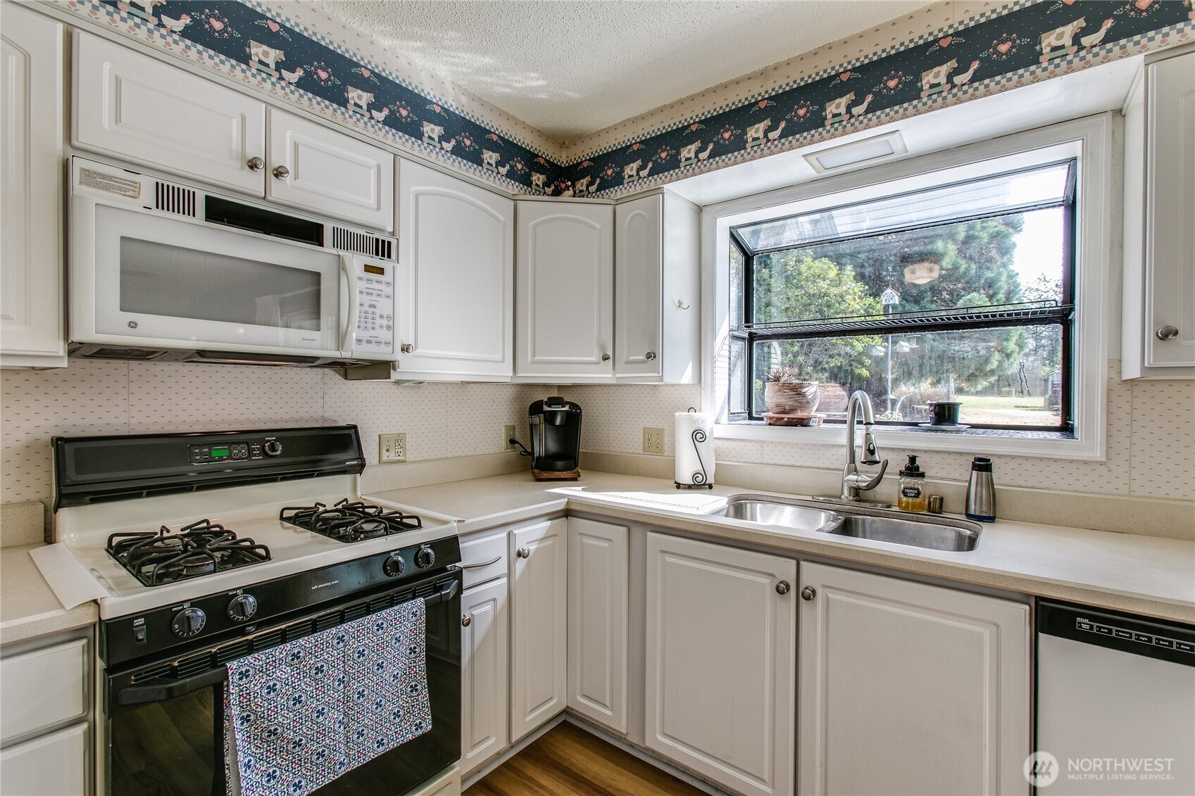 3039 Cherrywood Avenue Property Photo 8