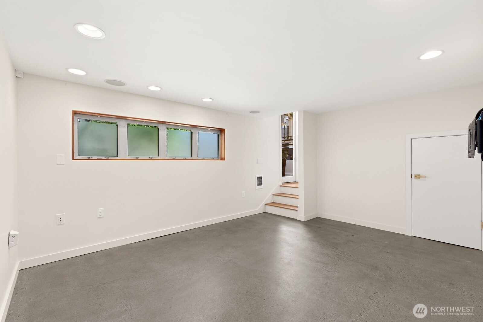 112 18th Avenue Property Photo 13