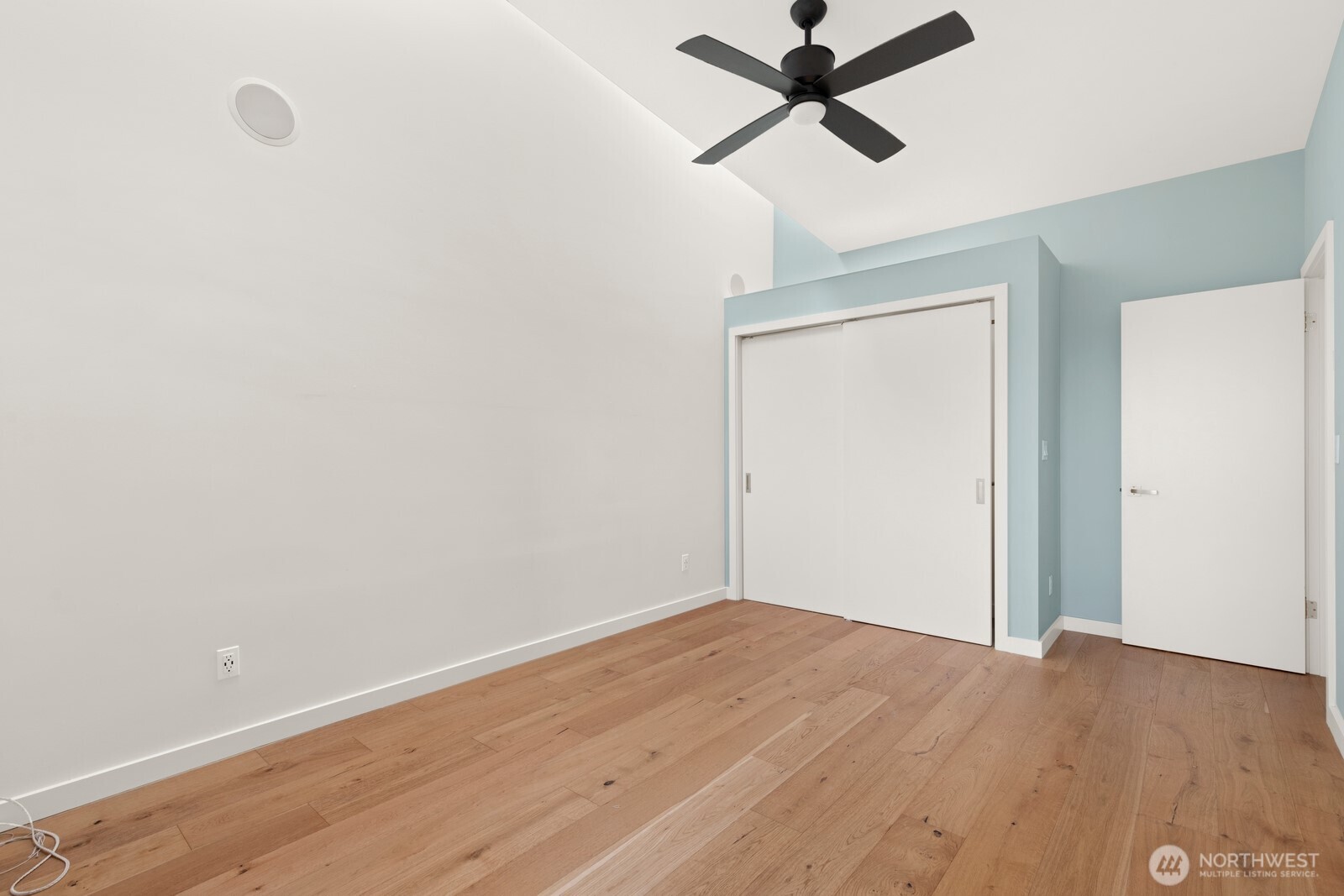 112 18th Avenue Property Photo 21