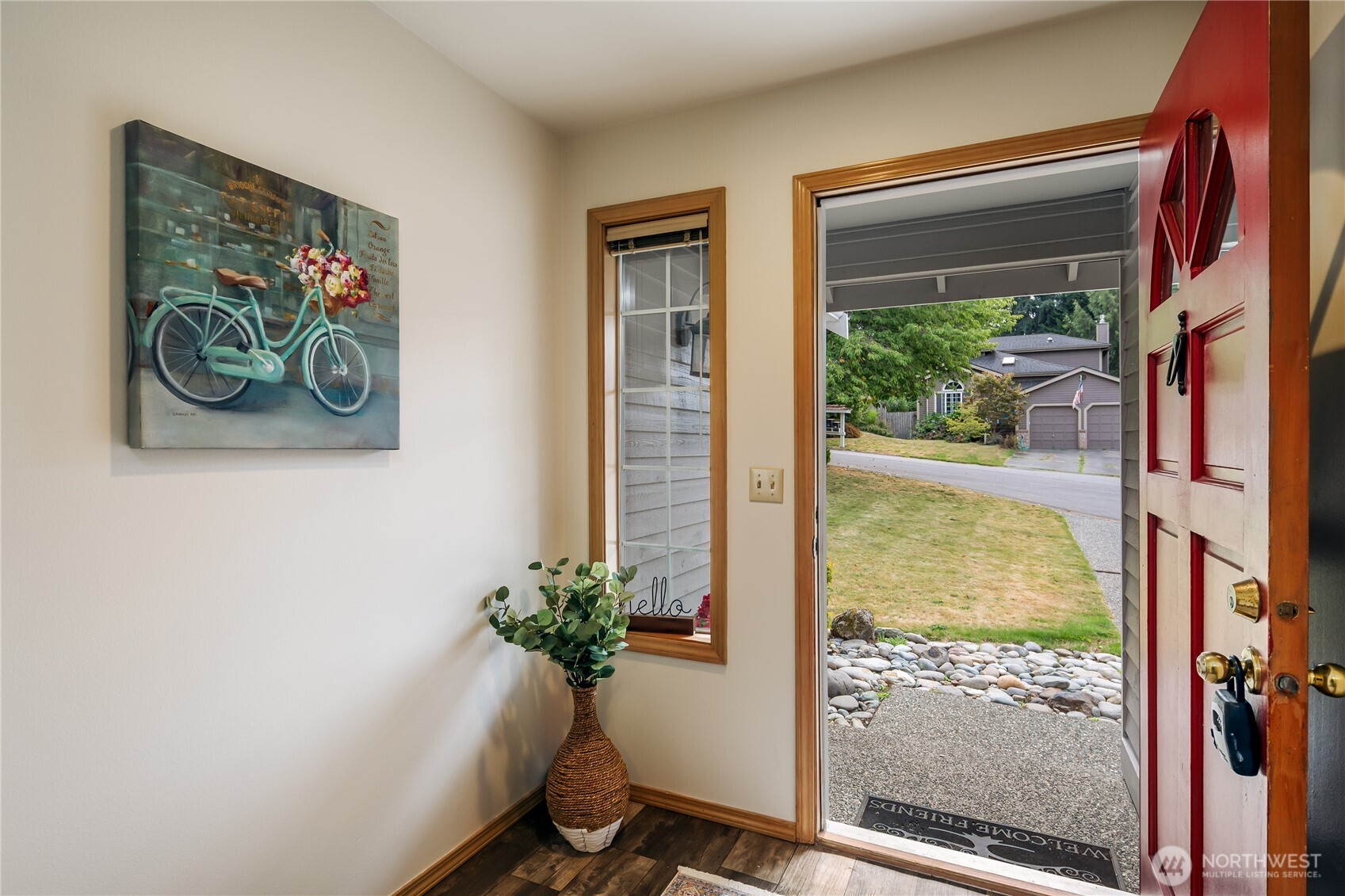 6811 Shady Grove Place Property Photo 6