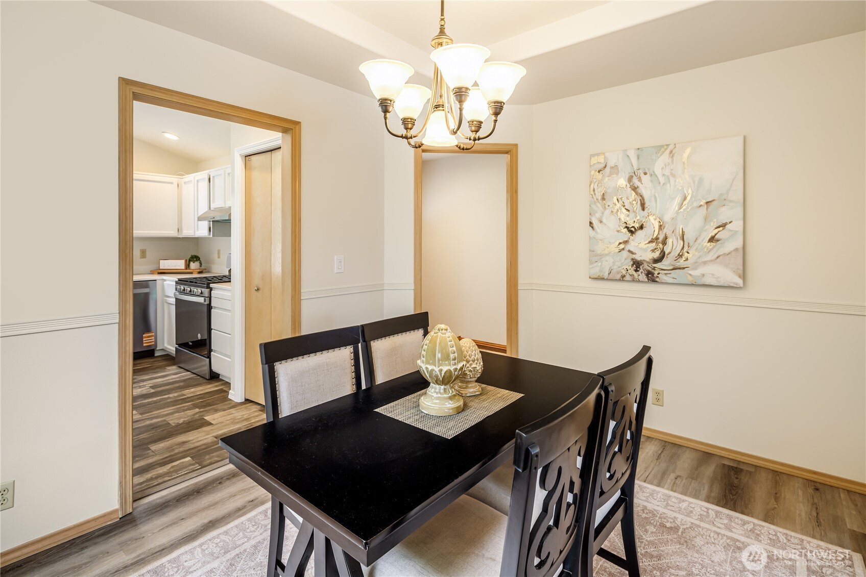 6811 Shady Grove Place Property Photo 12