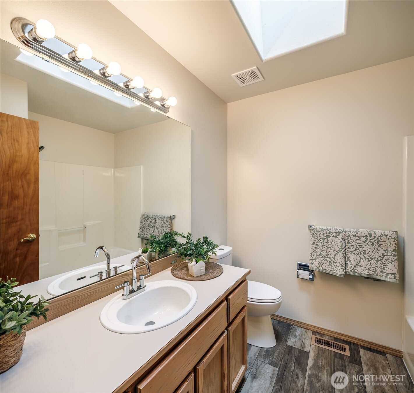 6811 Shady Grove Place Property Photo 20