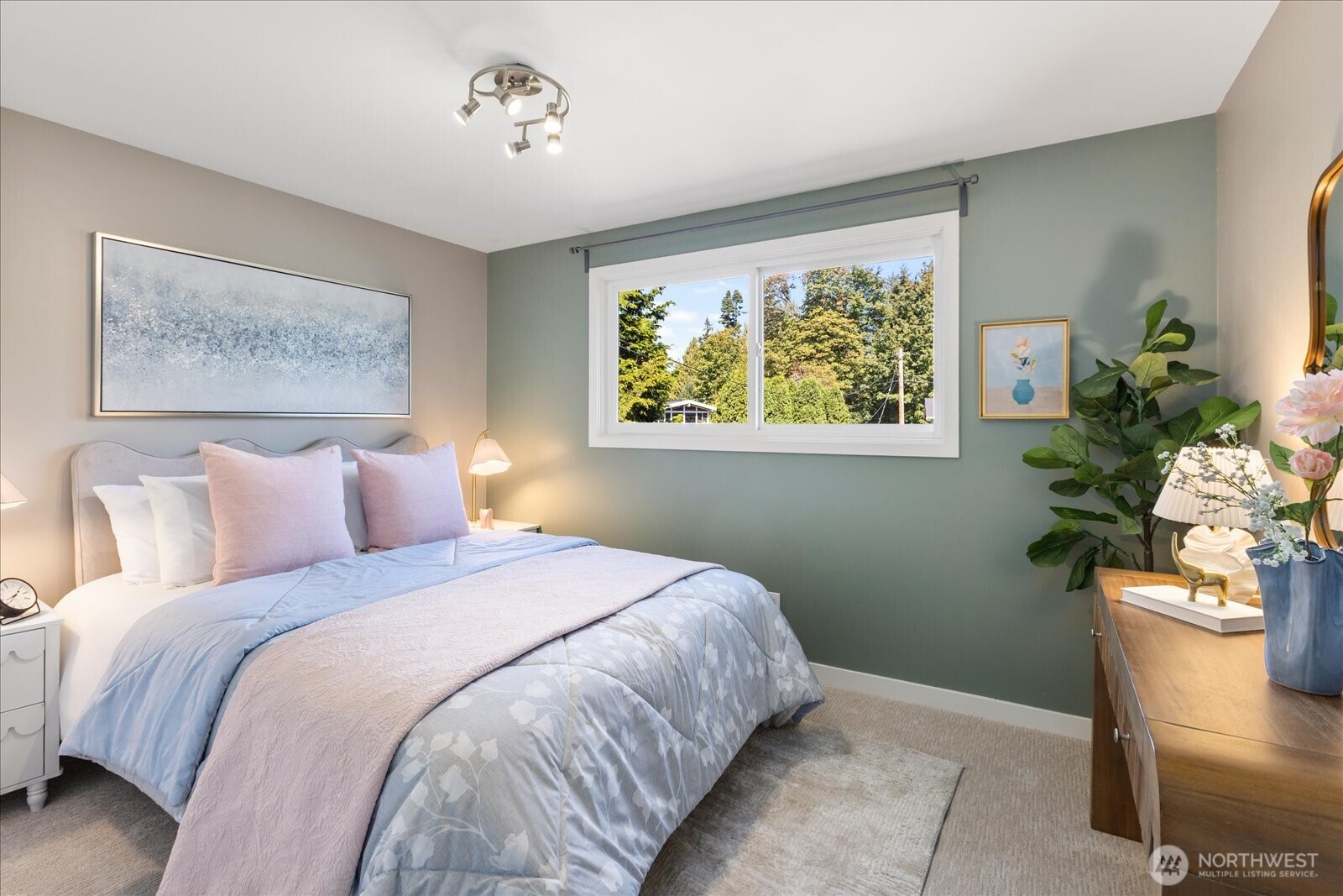 8614 193rd Place Property Photo 19