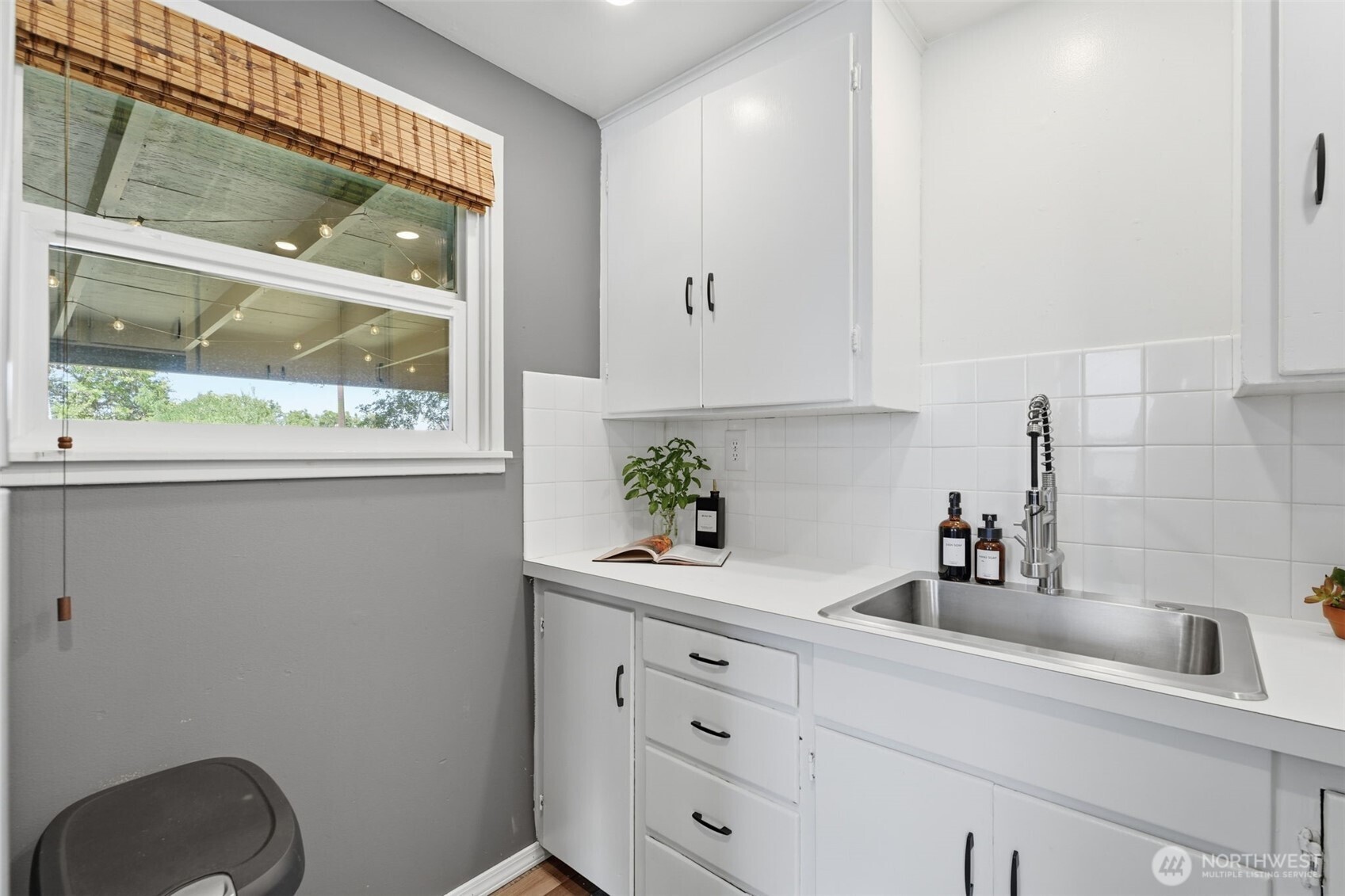 1816 Highland Drive Property Photo 10