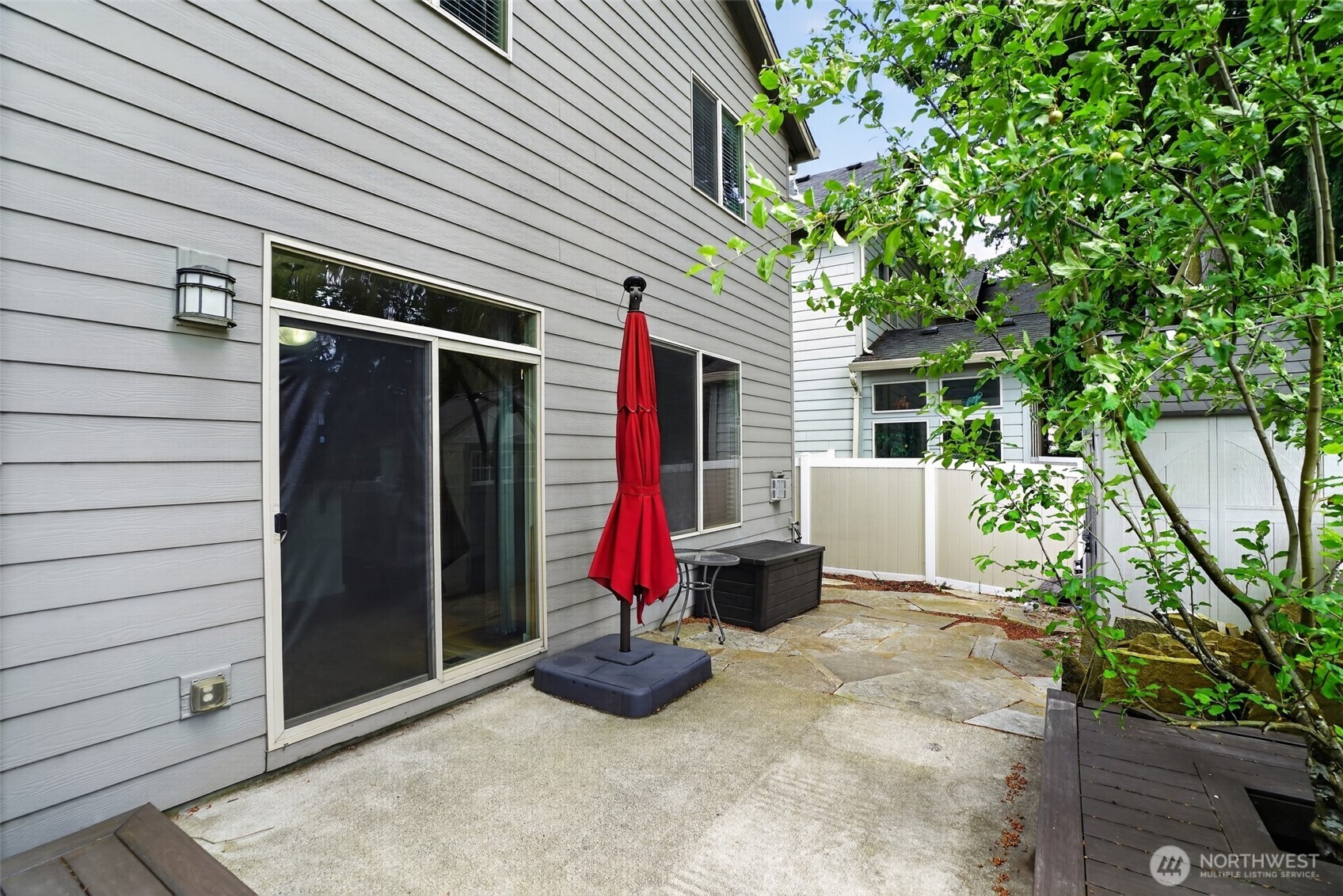7617 Ne 60th Way Property Photo 4