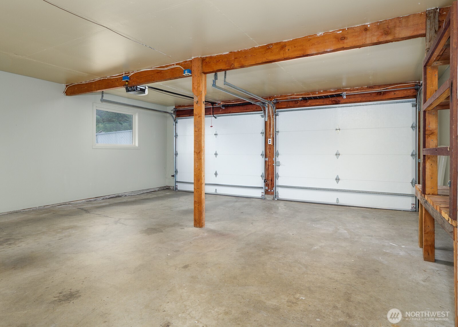 2205 W 14th St Property Photo 19